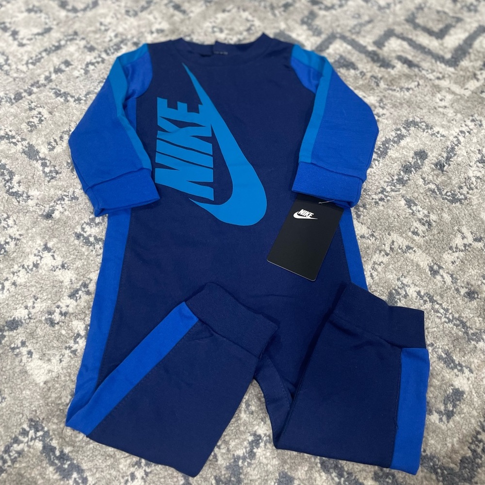 Nike romper